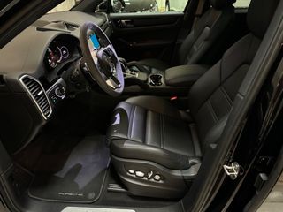 Porsche Cayenne 2023 LOOK GTS-PANORAMA-ZANTA 21''-MATRIX-BOSE-thumb-42