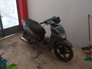 Sym HD 200i EVO '12