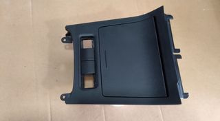Σταχτοθήκη -- VW  COLF   MK5 -- Μοντ-2004-2010--JETTA-EOS-SCIROCCO-SKODA RABBIT--Μαύρο χρώμα-thumb-1