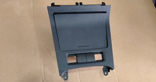 Σταχτοθήκη -- VW  COLF   MK5 -- Μοντ-2004-2010--JETTA-EOS-SCIROCCO-SKODA RABBIT--Μαύρο χρώμα-thumb-5