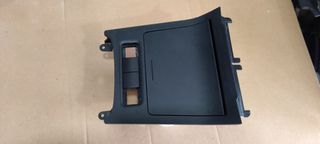 Σταχτοθήκη -- VW  COLF   MK5 -- Μοντ-2004-2010--JETTA-EOS-SCIROCCO-SKODA RABBIT--Μαύρο χρώμα-thumb-7