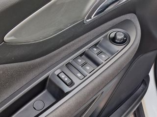 Opel Mokka 2013-thumb-17