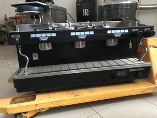 ΜΗΧΑΝΗ ΕΣΠΡΕΣΣΟ FAEMA E98 PRESIDENT 3GROUP