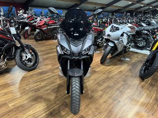 Aprilia SR GT 200 2025