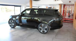 Land Rover Range Rover 2025 P 550 AUTOBIOGRAPHY-thumb-4