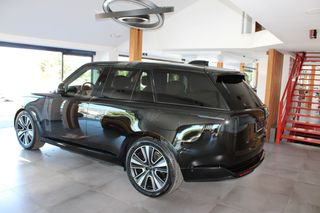 Land Rover Range Rover 2025 P 550 AUTOBIOGRAPHY-thumb-5