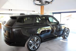 Land Rover Range Rover 2025 P 550 AUTOBIOGRAPHY-thumb-6