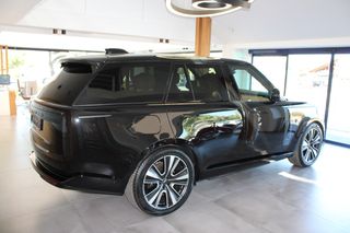 Land Rover Range Rover 2025 P 550 AUTOBIOGRAPHY-thumb-7