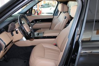 Land Rover Range Rover 2025 P 550 AUTOBIOGRAPHY-thumb-19