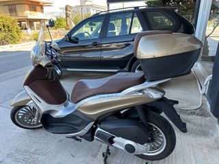 Piaggio Beverly 125 2011-thumb-2