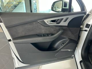 Audi Q7 2018 Plug in Diesel e-Tron-thumb-24