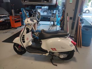 Vespa GTS Super 300 2009