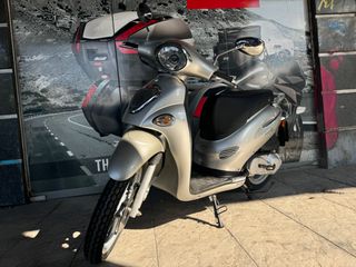 Kymco People 150 2002
