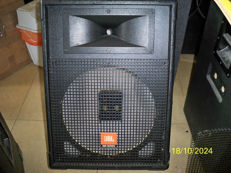 JBL  MR925