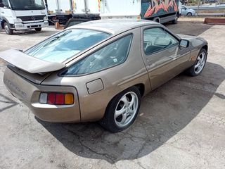 Porsche 928 1983-thumb-2
