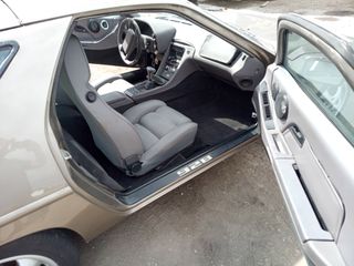 Porsche 928 1983-thumb-4