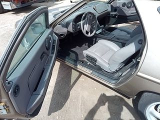 Porsche 928 1983-thumb-5