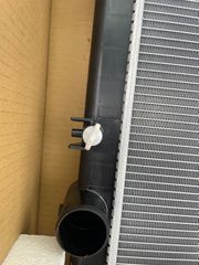 Ψυγείο Mitsubishi  Canter  Fuso-thumb-2