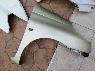 ΕΜΠΡΟΣ ΔΕΞΙ ΦΤΕΡΟ TOYOTA YARIS VERSO 1999-2006