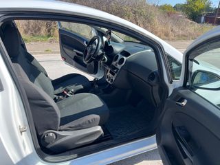 Opel Corsa 2008-thumb-3