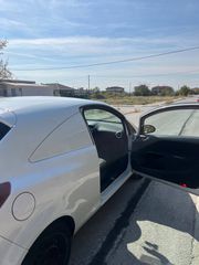Opel Corsa 2013-thumb-3