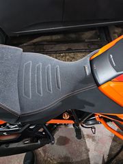 KTM Powerparts σελα οδηγου θερμενομενη