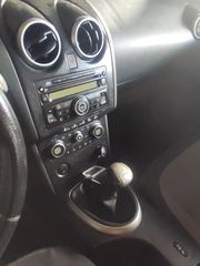 Nissan Qashqai+2 2010-thumb-19