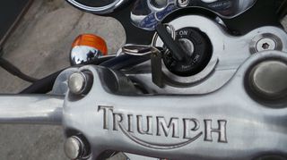 Triumph Thunderbird 1996-thumb-16