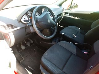 Peugeot 207 2010 207-thumb-4