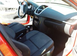 Peugeot 207 2010 207-thumb-5