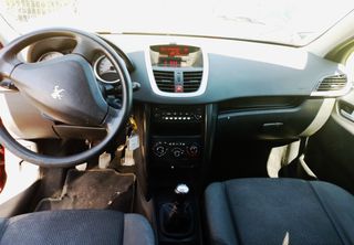 Peugeot 207 2010 207-thumb-6