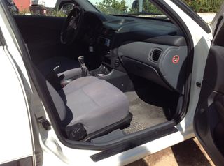 Nissan Almera 2005 ALMERA-thumb-15