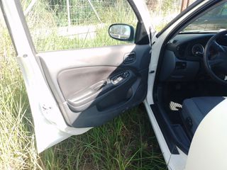 Nissan Almera 2005 ALMERA-thumb-20