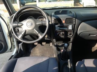 Nissan Almera 2005 ALMERA-thumb-21