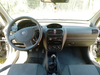 Opel Corsa 2006 1.2-thumb-5