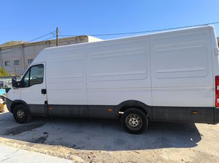 Κλούβα Iveco 2010 35S11-thumb-2