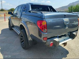 Mitsubishi L200 2008 SAFARI FULL EXTRA 167HP-thumb-2