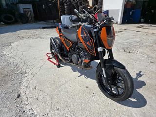 KTM 690 Duke 2019 R