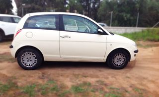 Lancia Ypsilon 2004 1.2-thumb-6