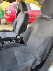 Nissan Primera P12-thumb-3