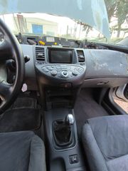Nissan Primera P12-thumb-6