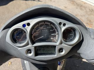Yamaha X-CITY 250 2012-thumb-7