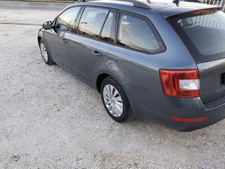 Skoda Octavia 2015 OCTAVIA 1.6 Diesel caravan-thumb-47