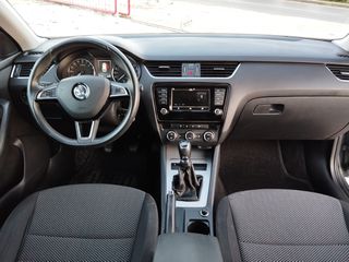 Skoda Octavia 2015 OCTAVIA 1.6 Diesel caravan-thumb-11