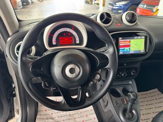 Smart ForTwo 2016 AYTOMATO, PANORAMA,NAVI!-thumb-11