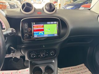 Smart ForTwo 2016 AYTOMATO, PANORAMA,NAVI!-thumb-12