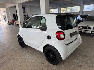 Smart ForTwo 2016 AYTOMATO, PANORAMA,NAVI!-thumb-3