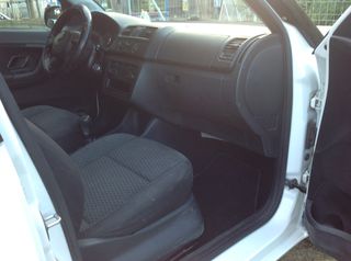 Skoda Roomster 2012 1.2 TSI-thumb-11