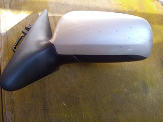 SKODA OCTAVIA I   ΚΑΘΡΕΠΤΗΣ ΟΔΗΓΟΥ  ΑΡΙΣΤΕΡΟΣ  ΑΣΗΜΙ ΧΡΩΜΑ  ''ταιριάζει και σε ΑΛΛΑ ΜΟΝΤΕΛΑ ΤΟΥ Volkswagen group''