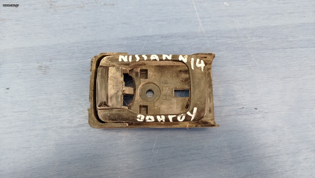 Nissan N14 οδηγού